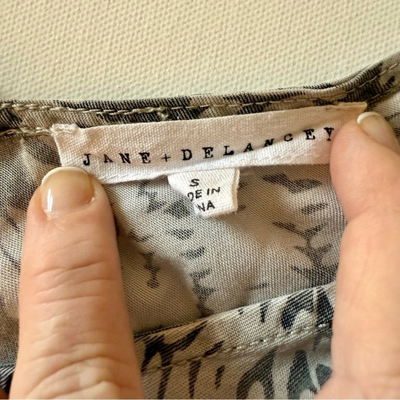 Anthropologie Jane + Delancey Crop Top Sleeveless Gray w/ White Ferns, Ties, S - Picture 6 of 8